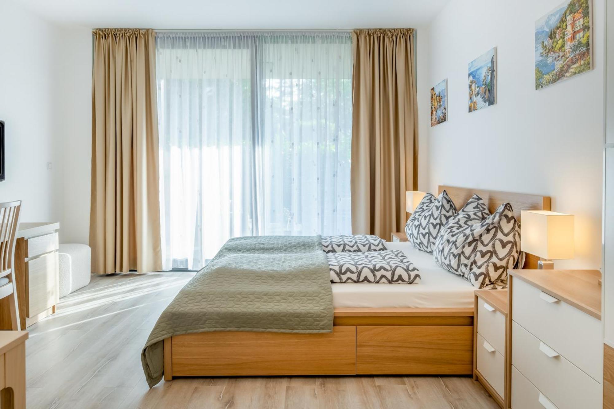 דירה Family Fun Azur Port With Free Wellness שיופוק
